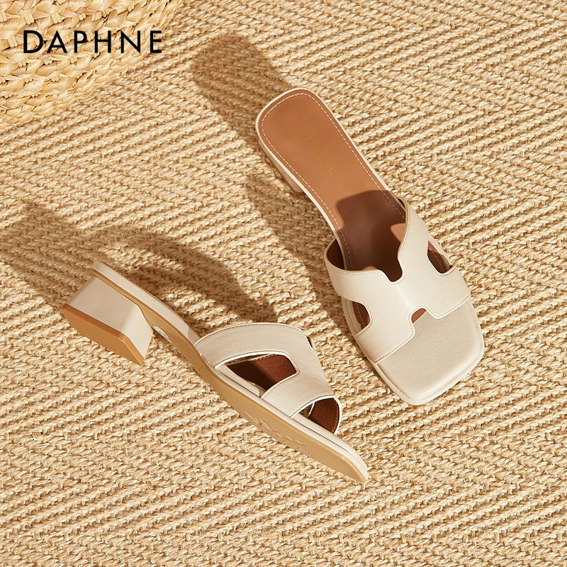 达芙妮拖鞋女夏季外穿凉拖鞋2025年新款爆款百搭高级感粗跟一字拖