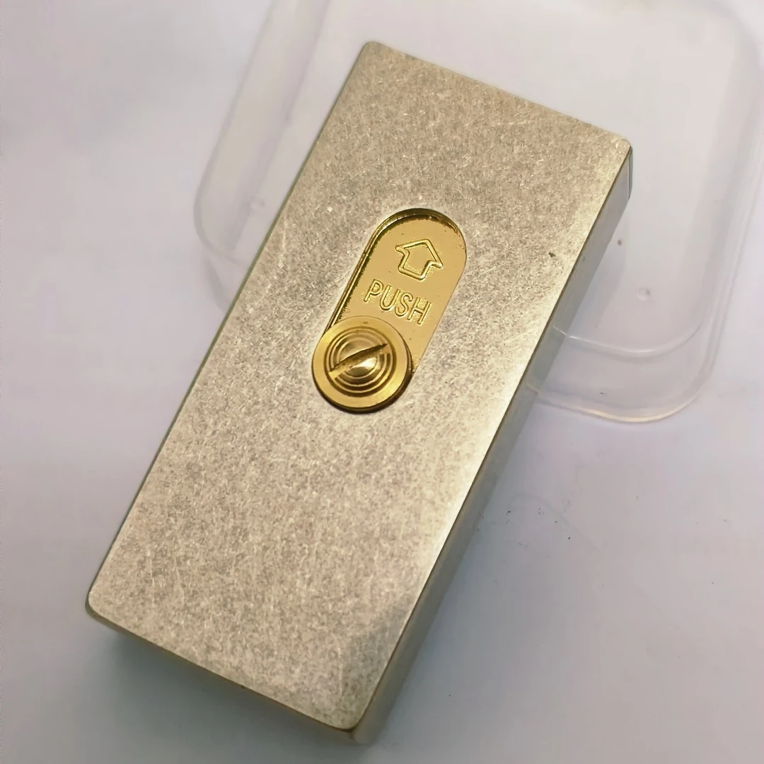 全自动机械一键弹射煤油打火机