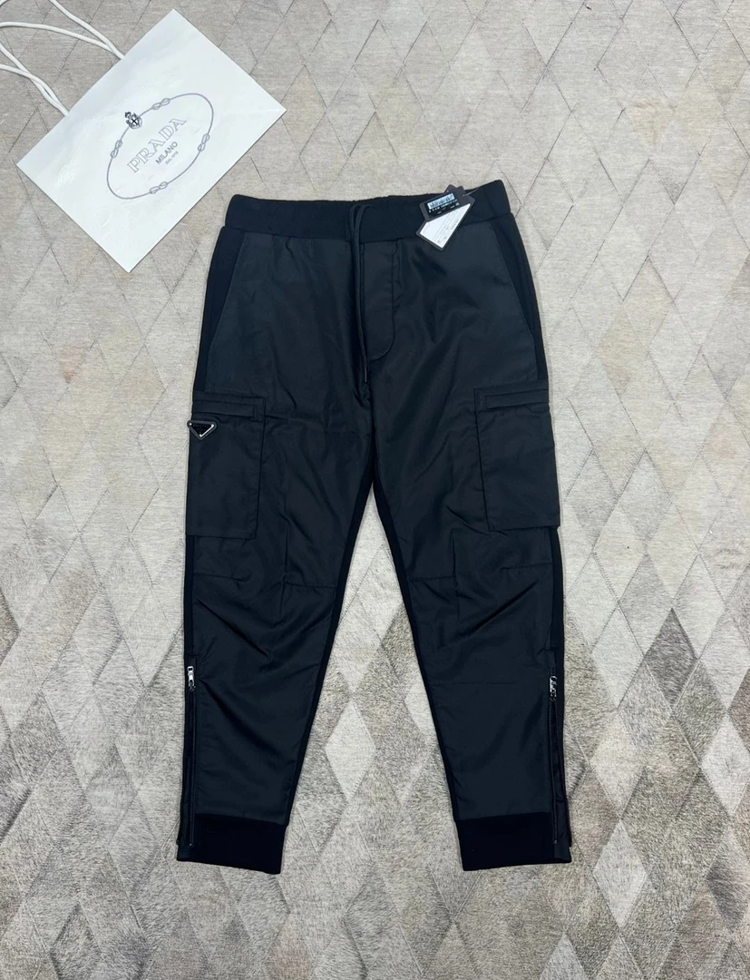 全新未使用 Prada/普拉达 131514 秋冬 再生尼龙工装裤 三角标