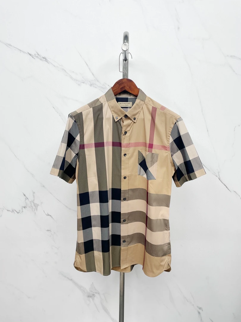 全新未使用 BURBERRY/博柏利 125690博柏利经典格纹短袖衬衫