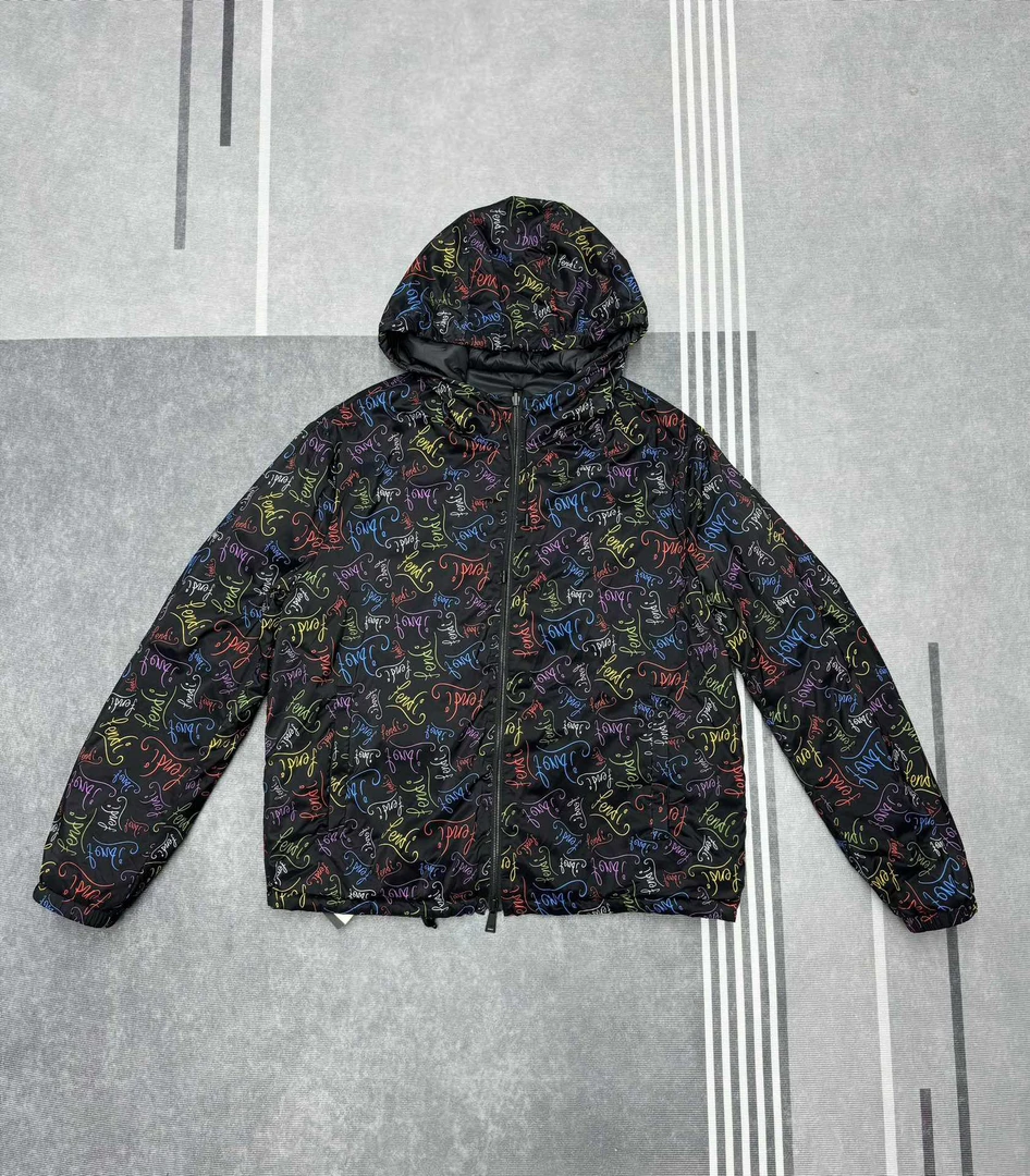 全新未使用 FENDI/芬迪 131124 男士双面穿满Logo夹克