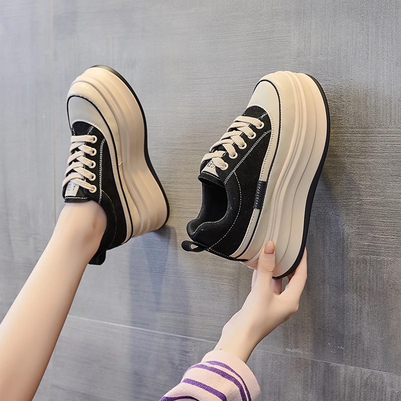 增高8cm小白鞋女2024春秋季新款松糕加绒磨砂板鞋厚底小个子女鞋