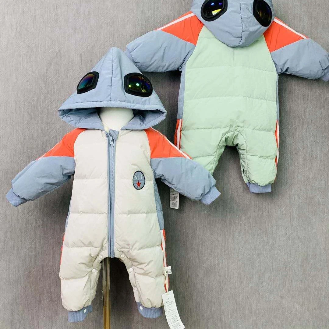 【咪】新款帽子眼睛羽绒外出服（白鸭绒）冬季连体连体衣幼儿