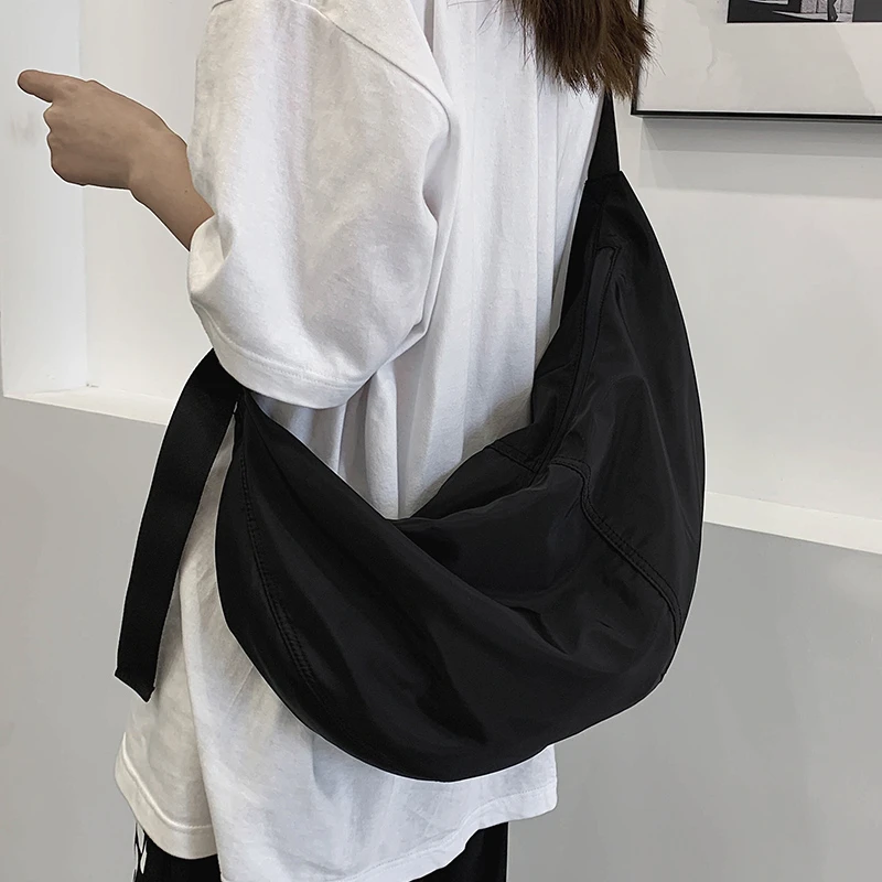 时尚通勤大容量单肩包包女2024新款春夏休闲百搭托特包韩版腋下包