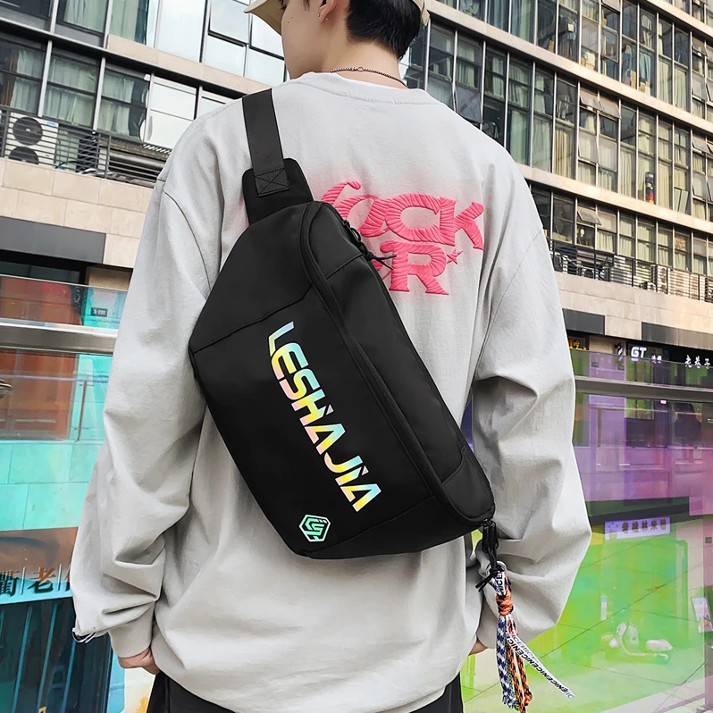 胸包男ins潮酷反光原创小众高级感单肩包男士包包大容量斜挎背包