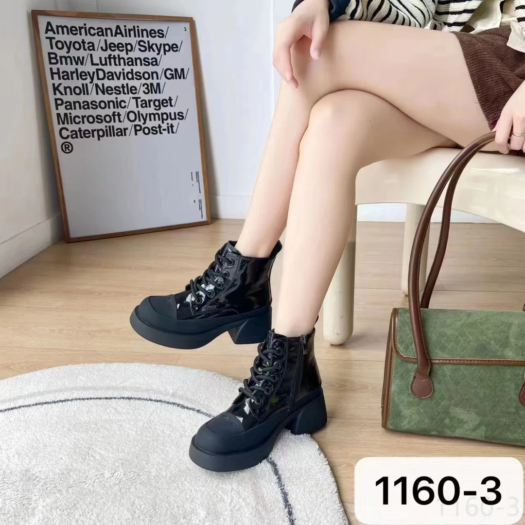 时尚休闲女士马丁靴1160-3