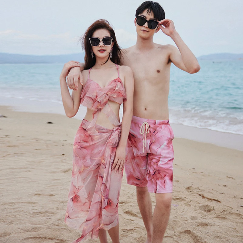 情侣泳衣2024新款性感分体三件套显瘦海边游泳温泉男士沙滩裤泳装