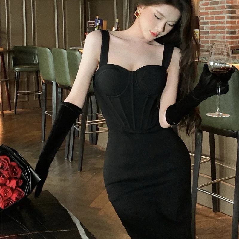 气质御姐高级感修身黑色包臀性感连衣裙生日酒会礼服