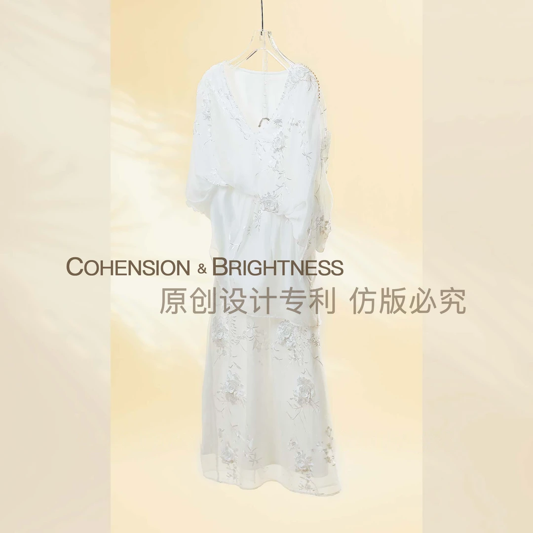 凝慧夏季立体刺绣花褶皱桑蚕丝套装上衣半身裙两件套 TN052