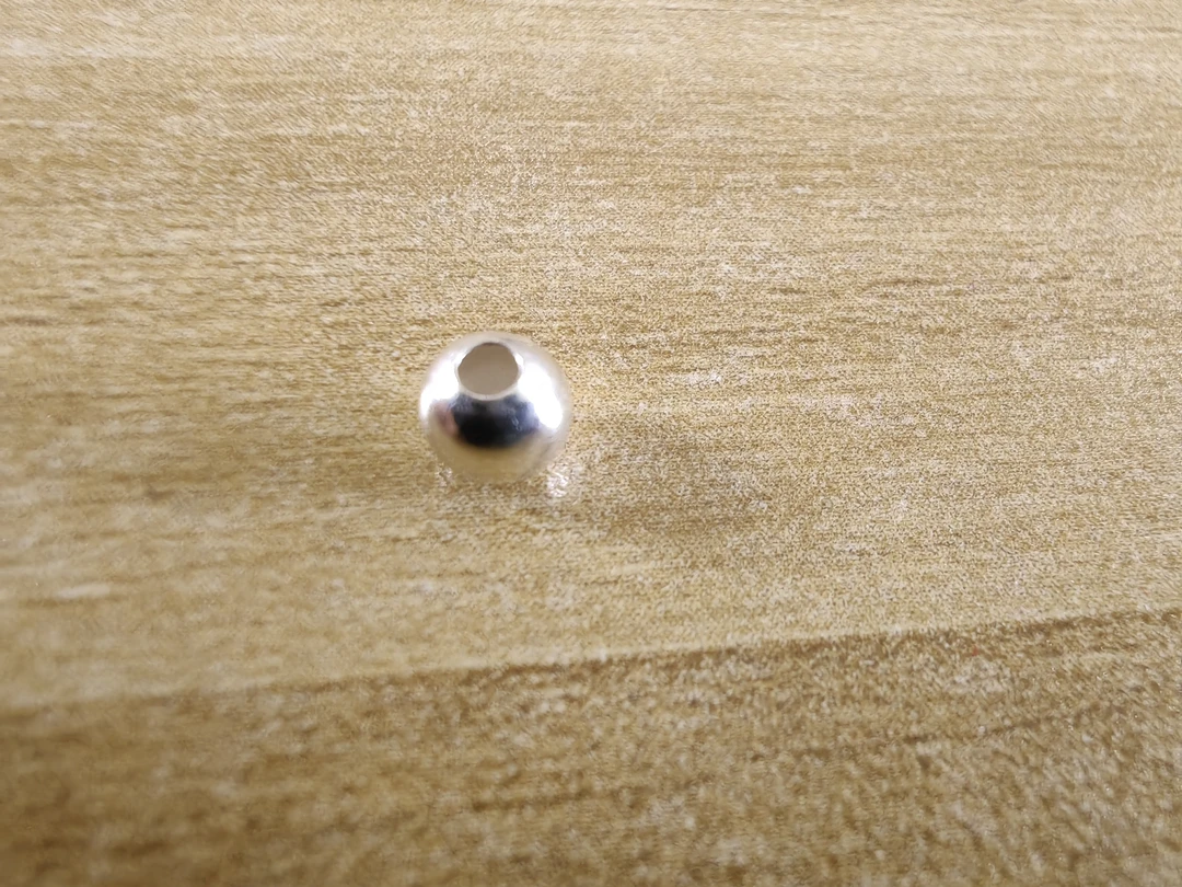 足银银制品 银圆珠一颗（圆珠）