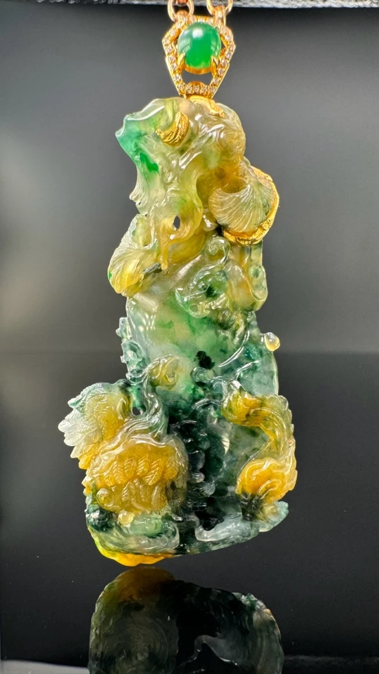 翡翠黄家绿天花板作品有凤来仪