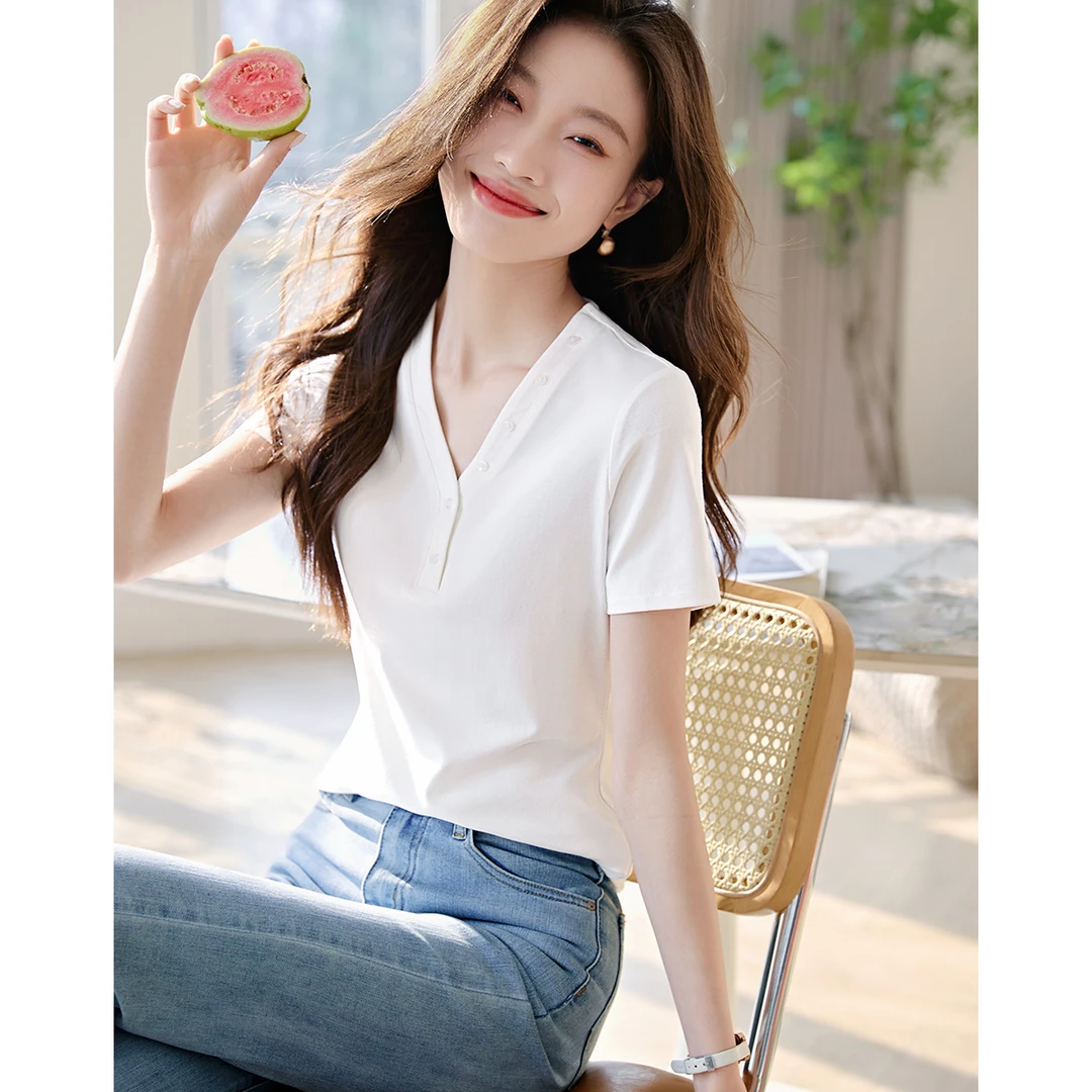 沫晗依美2025夏款气质百搭显瘦舒适高弹莫代尔V领修身女装T恤B025