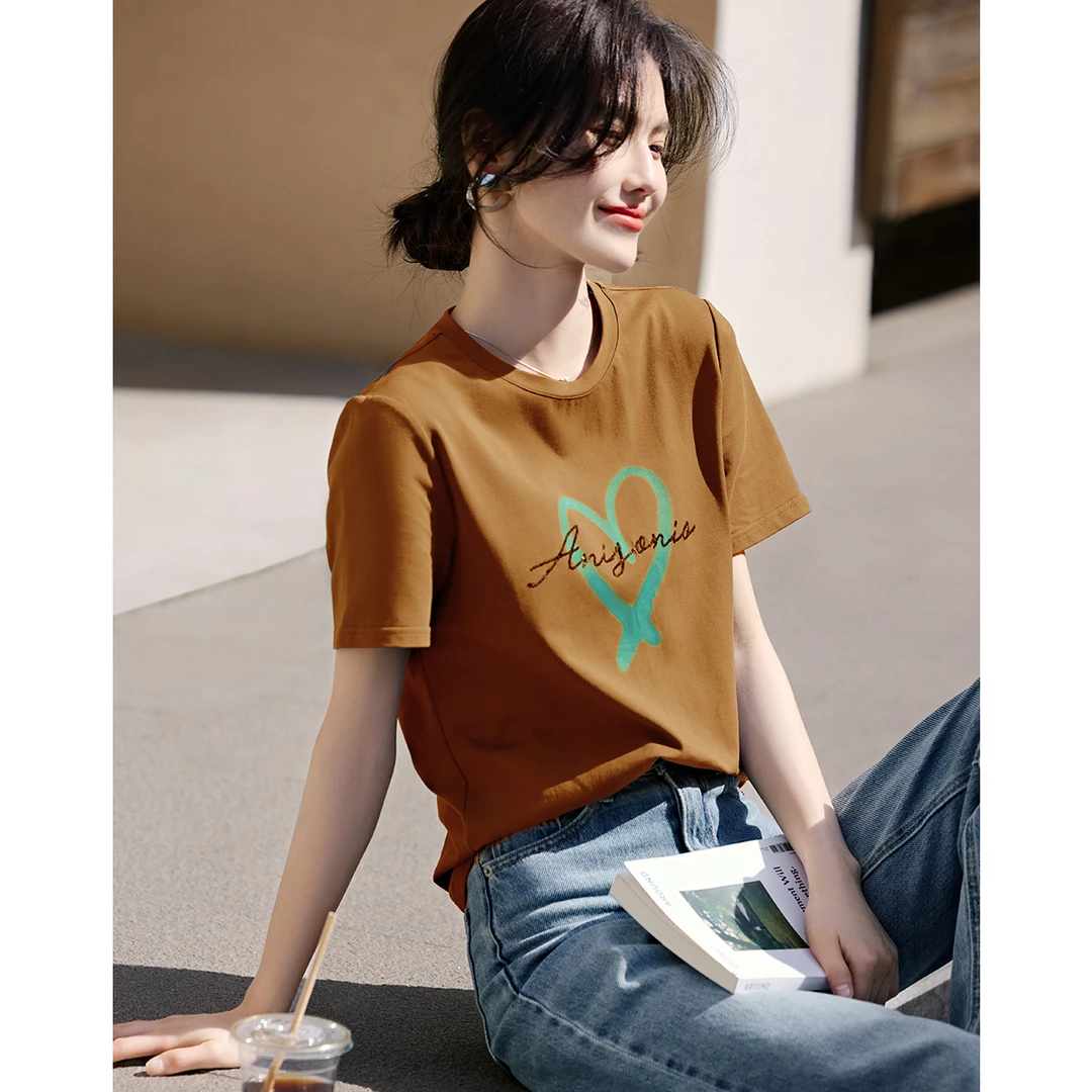 XWI/欣未2025夏款正肩百搭短袖休闲时尚印花珠片设计感T恤女5A030