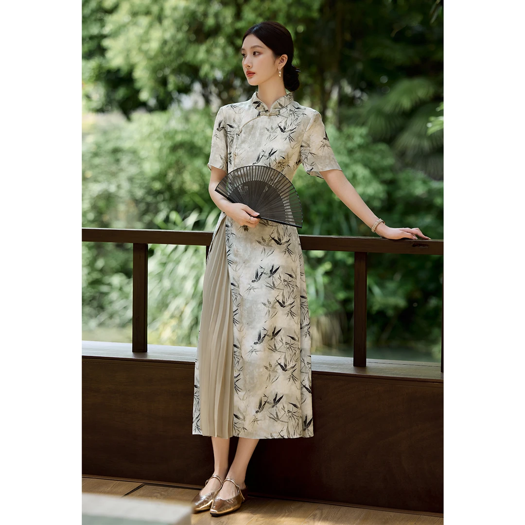 XWI/欣未2025夏季新款中式国风感盘扣水墨竹子印花风雅意境A085