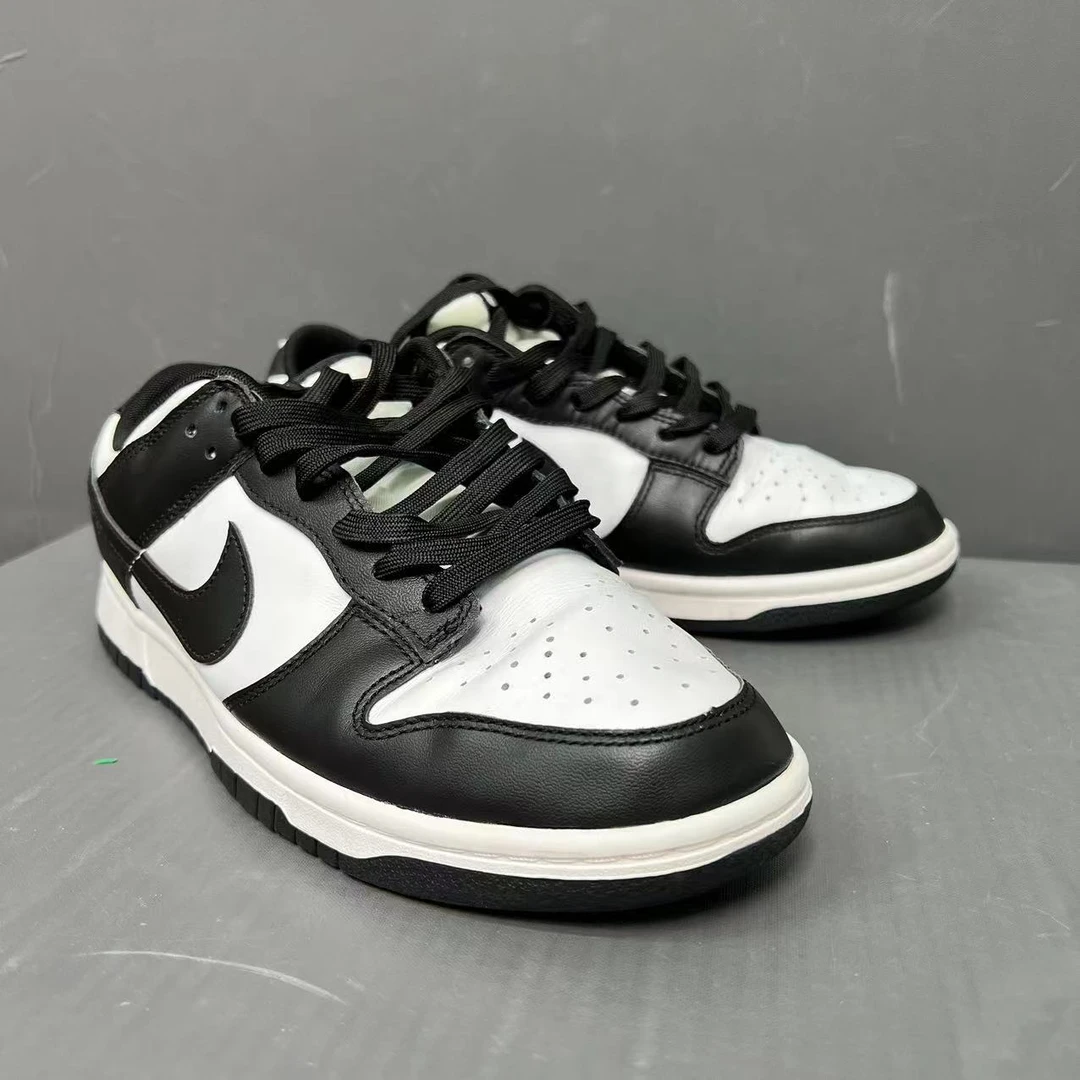 NIKE dunk 低帮 板鞋 黑白熊猫 42码 90新