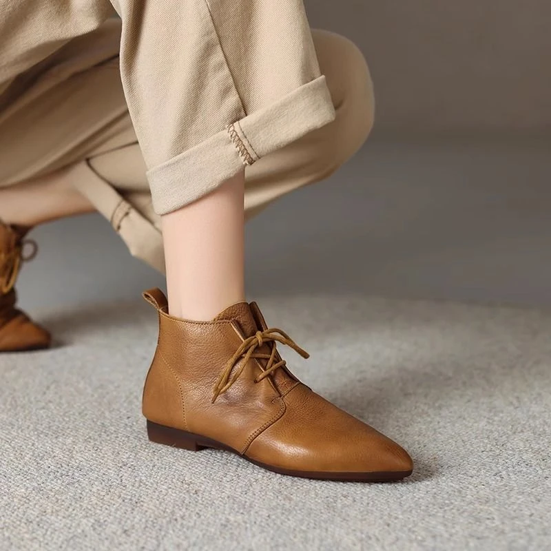 系带软皮复古英伦风小短靴2023新款韩版尖头马丁靴软底裸靴平底