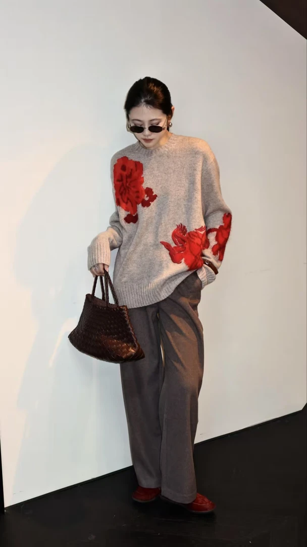 陈妍君【喜上眉梢】绣花款羊毛提花马海毛毛衣CYJ-JJ241-2878