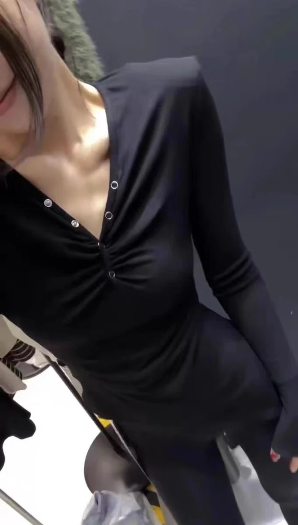 辣妹v领打底衫2023新款女秋冬季内搭不规则开叉设计感修身t恤上衣