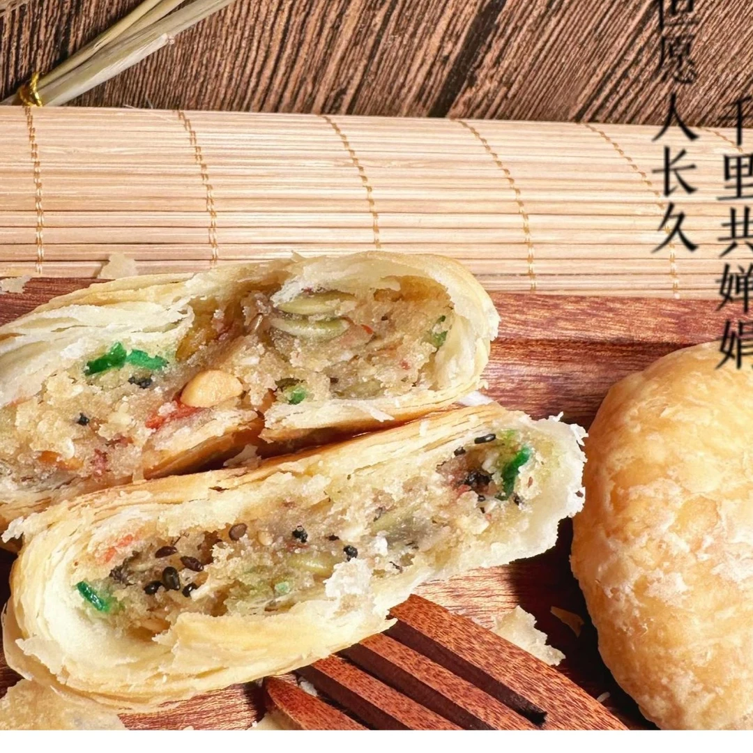 新麦源纯手工酥皮老月饼传统口味小时候的味道酥的掉渣
