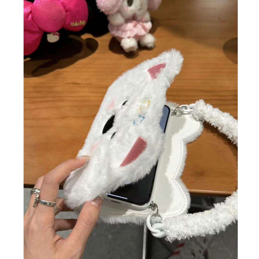 白毛绒狗狗插画适用于苹果16promax手机壳15iphone14手挂绳13秋冬