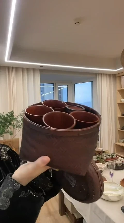 【闪购商品】瓷盖碗1