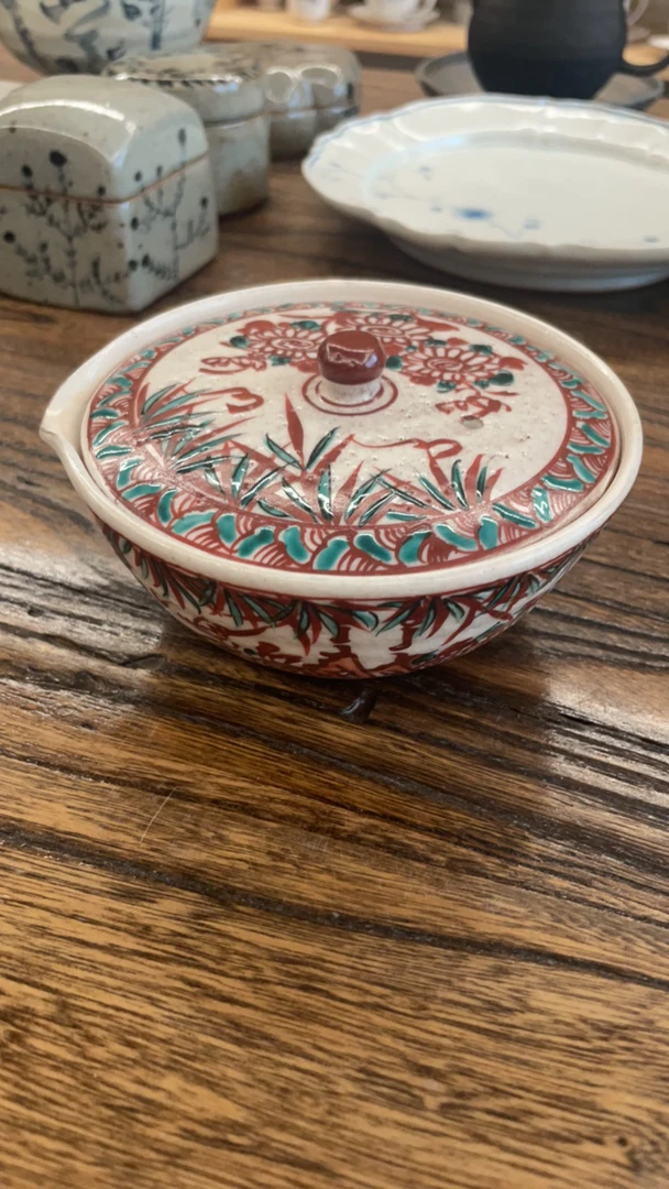 手绘小山宝瓶大容量