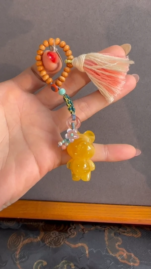 【闪购商品】蜜蜡裸石未镶嵌小熊挂饰