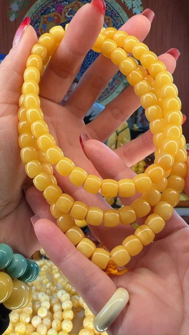 【闪购商品】蜜蜡颈饰未镶嵌34.21g鸡油黄108佛珠8mm