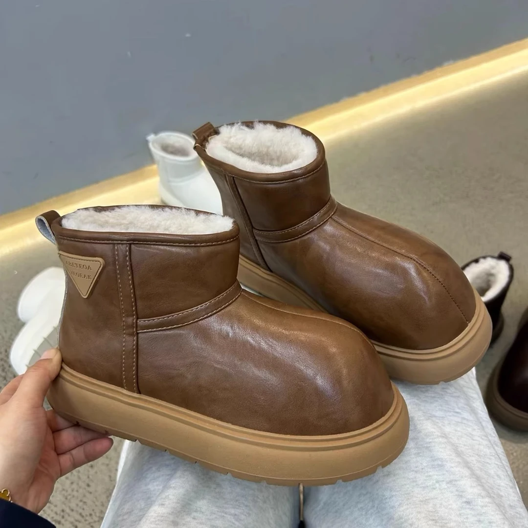 卡皮巴拉小海豚雪地靴女潮2025冬新款加厚保暖棉鞋大头一脚蹬短靴