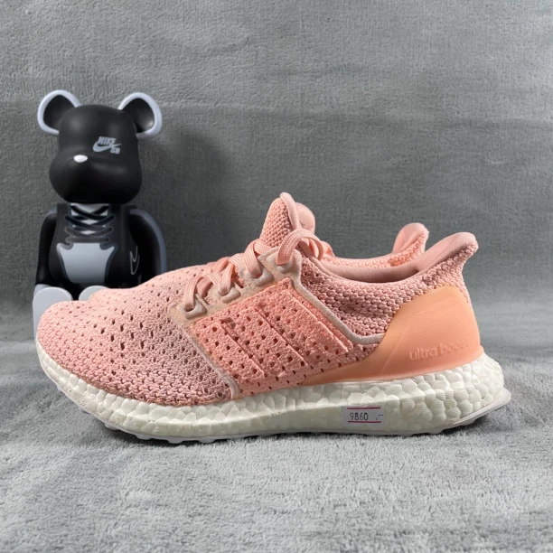 二手37码 adidas UltraBoost 4.0 跑鞋 粉 裂纹发黄 无盒公价539