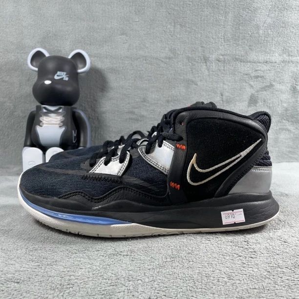 二手41码 Nike Kyrie 篮球鞋 黑 帮磨损污渍配件掉 无盒 公价642