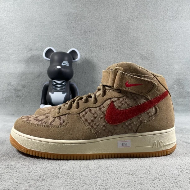 二手43码 Nike Air Force 1 板鞋 棕灰 溢胶染色 无盒 公价1968