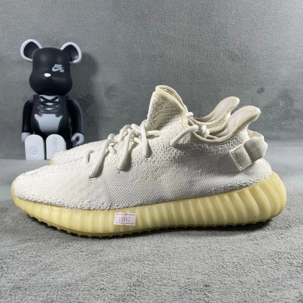 二手44码 adidas Yeezy Boost 350 休闲鞋 白 裂纹 无盒公价2899