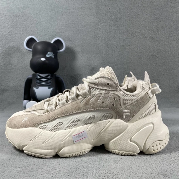 二手37.5码 FILA ADE 休闲鞋 白 剐蹭裂纹磨损黄渍 无盒公价529