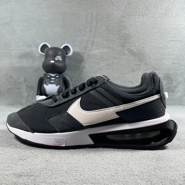 二手45码 Nike Air Max Pre-Day 跑鞋 炭黑 底剐蹭 无盒公价694