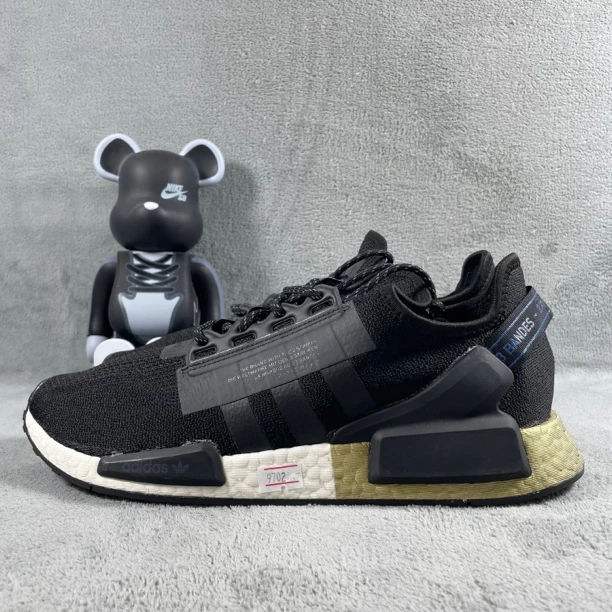 二手45码 adidas Originals NMD R1休闲鞋 黑 标盖章剐蹭 公价889