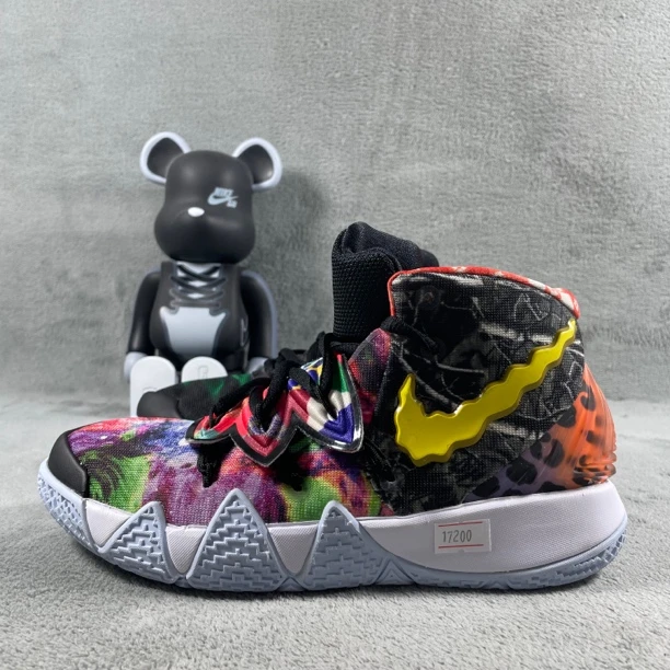 二手36码 Nike Kyrie S2 篮球鞋 彩色 无盒公价1489