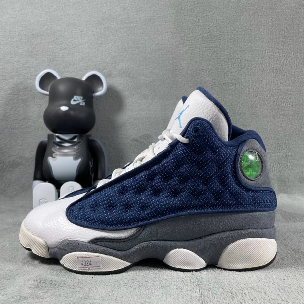 二手37.5码 Air Jordan 13  篮球鞋 蓝 裂皮氧化 无盒 公价869