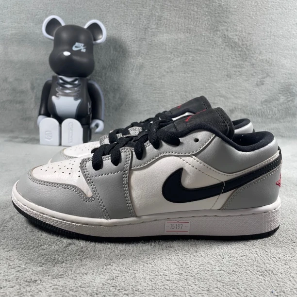 二手36.5码 Air Jordan 1 休闲鞋 灰 黄渍裂皮磨皮 无盒公价1839