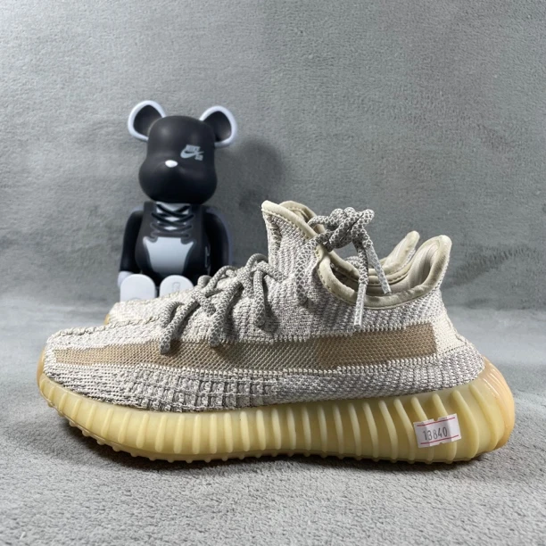 二手36码 adidas Yeezy 350 休闲鞋 芝麻 裂纹鞋垫污渍 公价2419