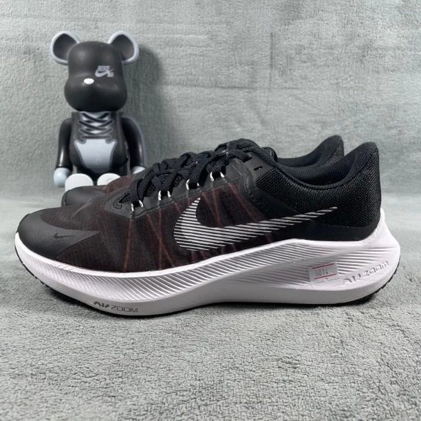 二手42码 Nike Zoom Winflo 8 跑鞋 黑 裂纹 无盒 公价849