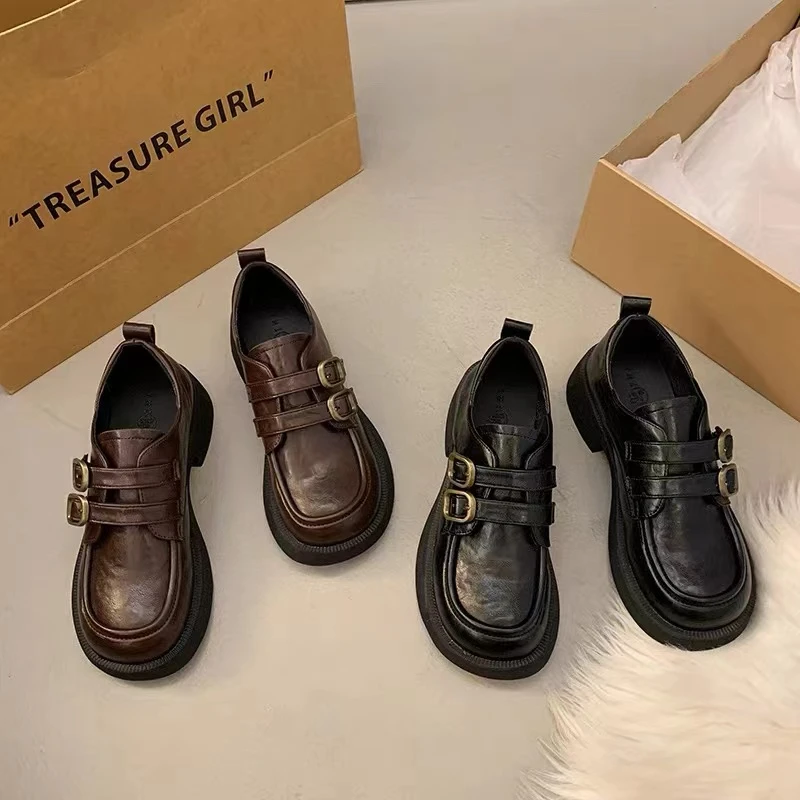 秋冬新款时尚百搭增高显瘦软底女鞋乐福鞋1872