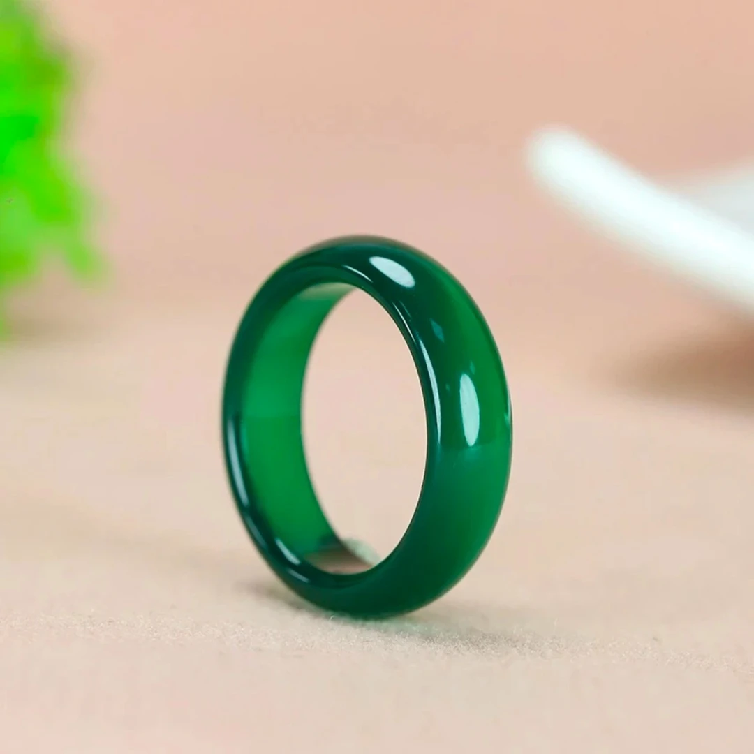 天然玛瑙玉髓戒指高冰透翡翠色玉指环荔枝冻戒圈男女玉石情侣对戒