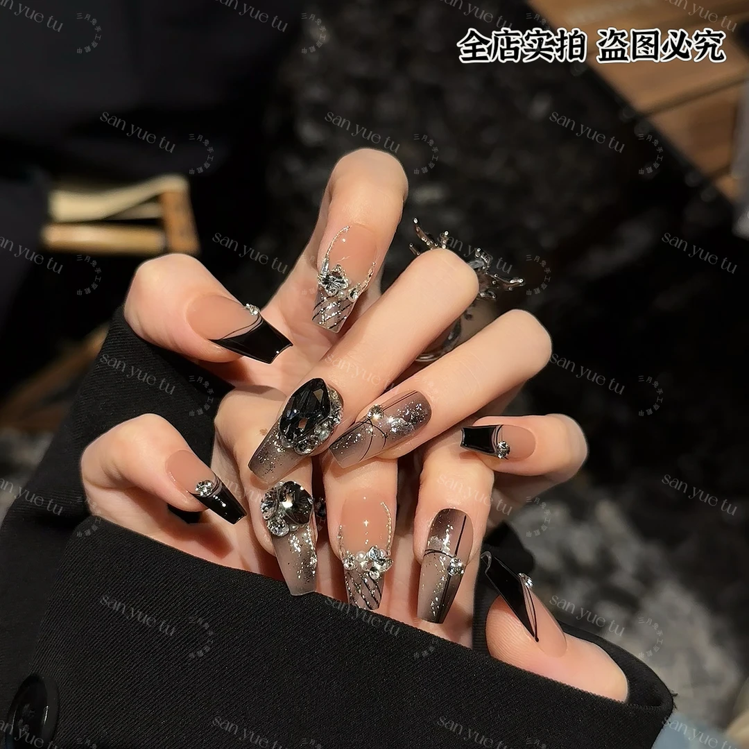 黑色星期天-三月兔【设计师高定款】黑色系法式手绘可拆卸穿戴甲