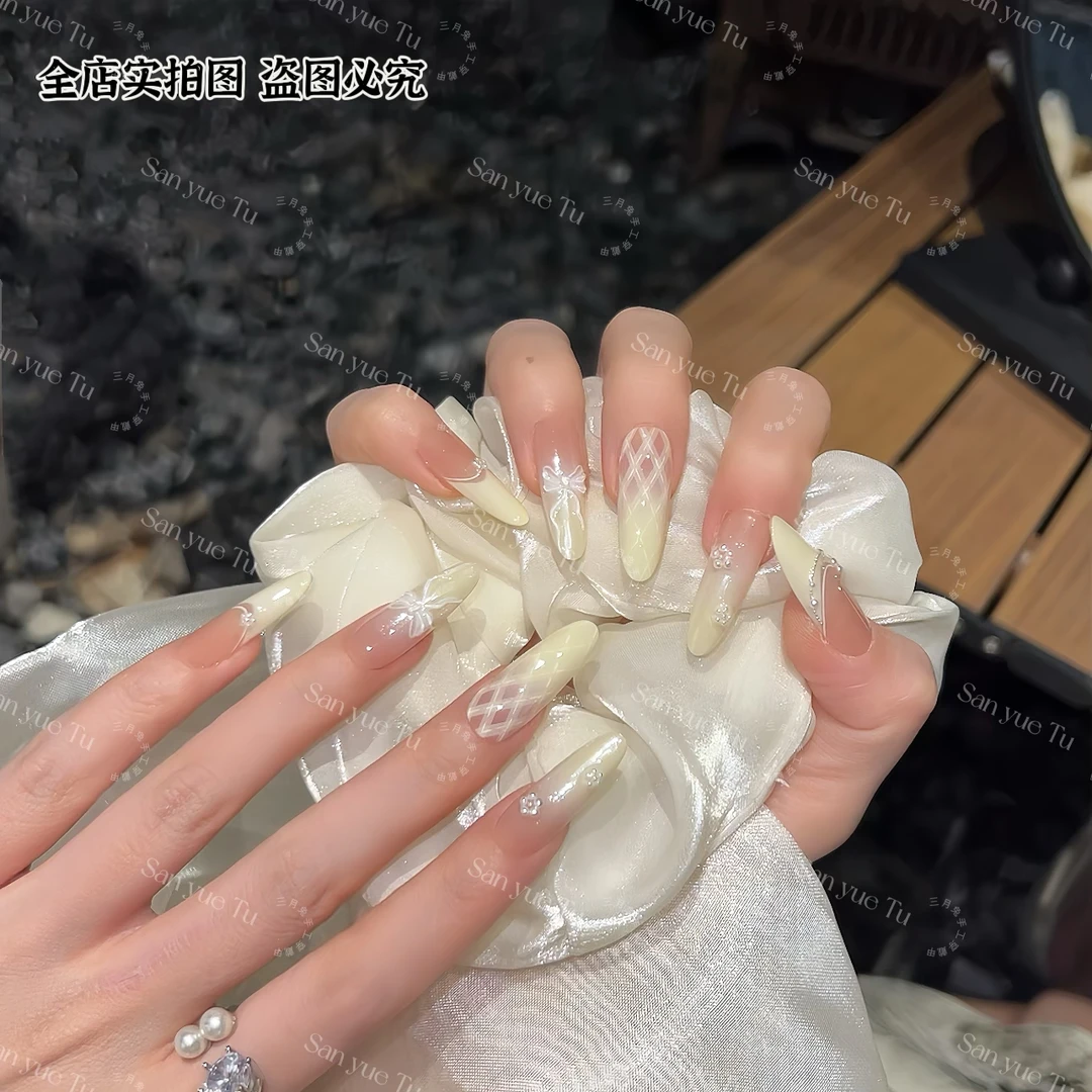 【芒果慕斯】-三月兔手工芒果手绘蝴蝶可拆卸穿戴甲