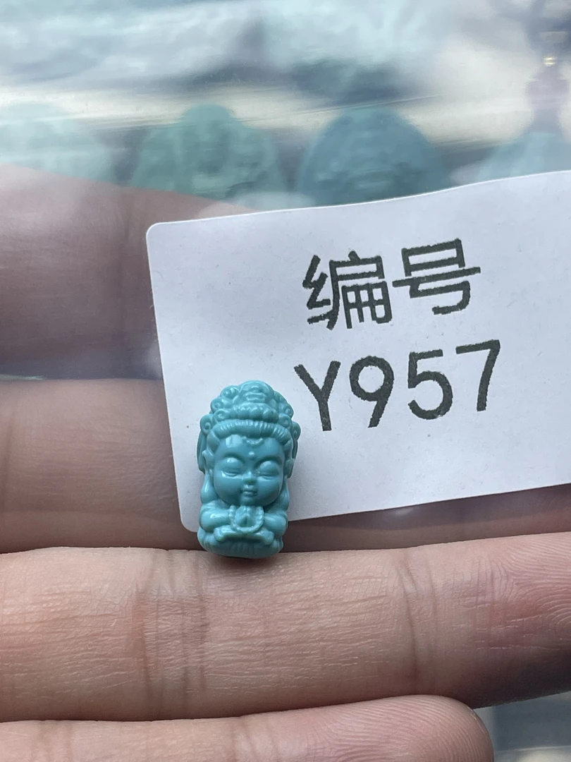 天然原矿绿松石雕刻