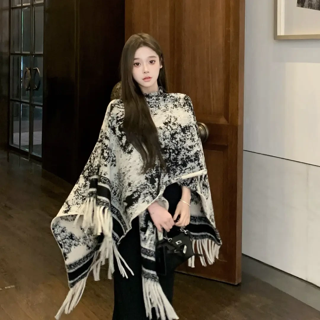 复古水墨画双面斗蓬披肩外套女秋冬保暖旅游外搭拍照东方美学披风