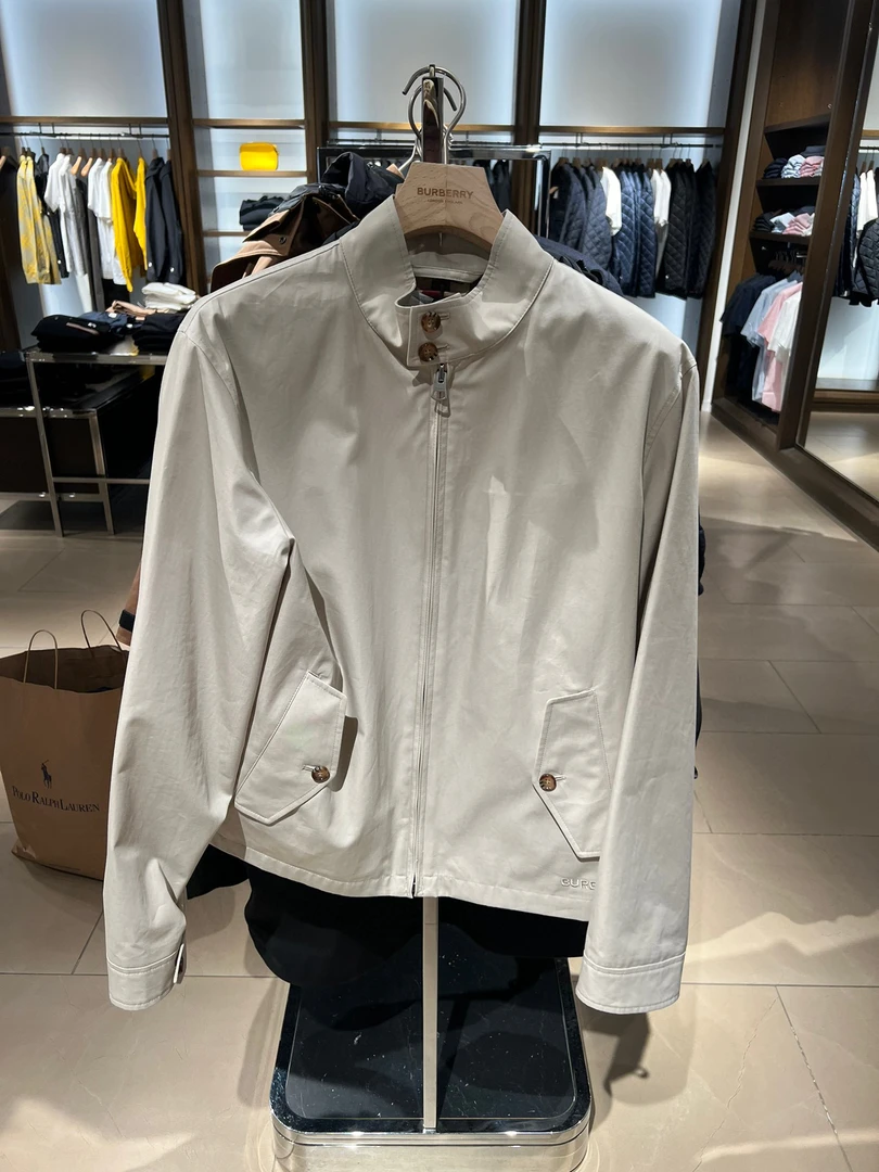 全新未使用 BURBERRY/博柏利 男款纯色薄款拉链夹克外套