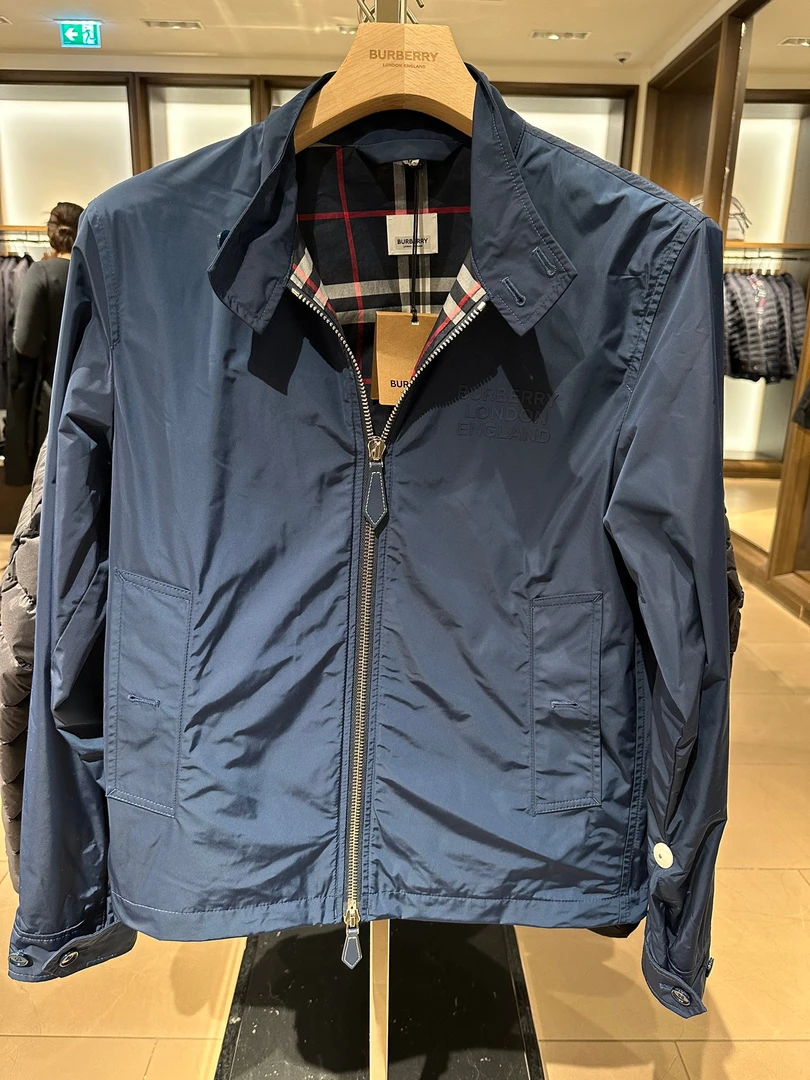 全新未使用 BURBERRY/博柏利 巴宝莉男士夹克无帽时尚