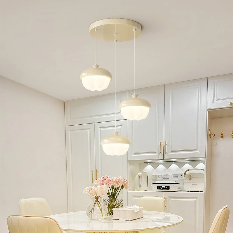 吊灯餐厅灯网红ins奶油风温馨浪漫氛围感极简饭厅灯餐桌中山灯具